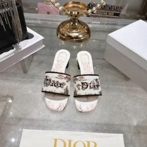 Dior  flat shoes