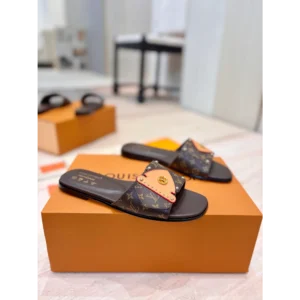 Louis Vuitton  flat shoes