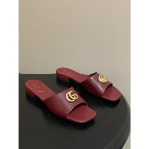 Gucci  flat shoes