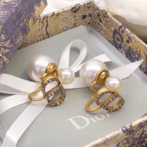 Dior    Collection ——