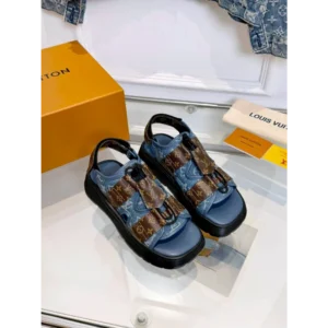 Louis Vuitton  flat shoes