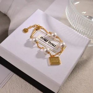 Miumiu  Collection ——