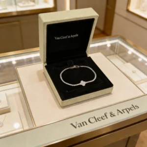Van Cleef & Arpels  Collection ——