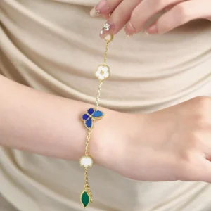 Van Cleef & Arpels  Collection ——