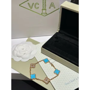 Van Cleef & Arpels  Collection ——