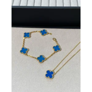 Van Cleef & Arpels  Collection ——