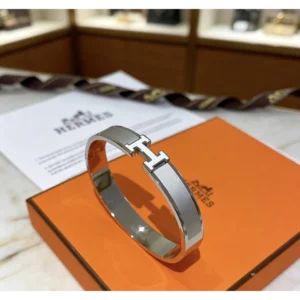 Hermes  Collection ——