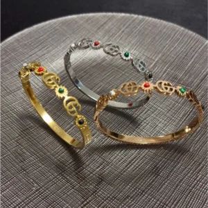 Gucci  Collection ——