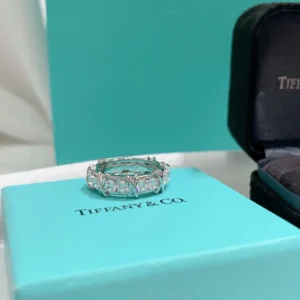 Tiffany  Collection ——