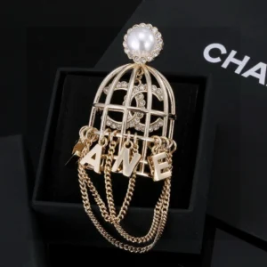 Brooch Collection ——