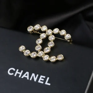 Brooch Collection ——